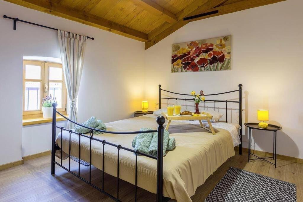 House Kristina **** Villa Burići Kültér fotó