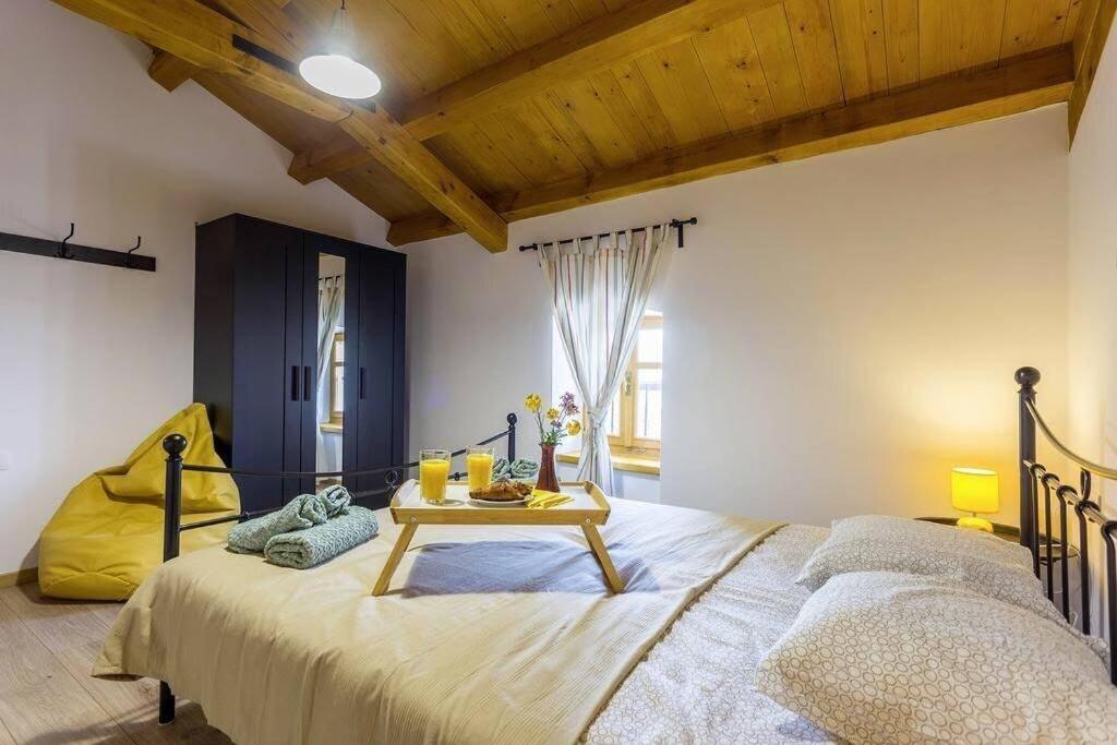 House Kristina **** Villa Burići Kültér fotó